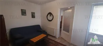 Unirii Marasesti Apartment in Villa, First Floor of Two - foto 3