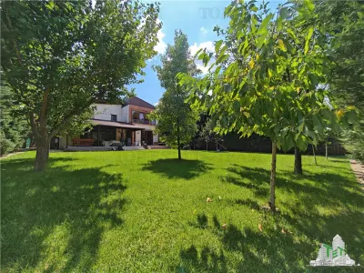 Elegant Villa for Sale in Corbeanca – 1000 sqm Plot, Style and Tranquility - Corbeanca