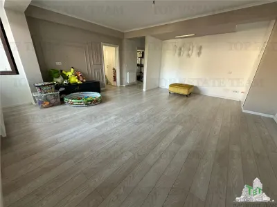 3-Bedroom Apartment with Terrace for Sale, Parc Bazilescu - Bucuresti