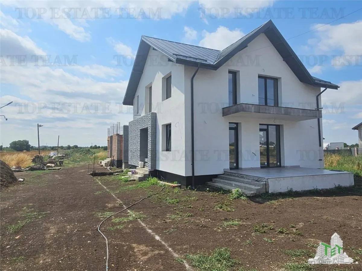 Premium 4-Bedroom Villa with Garage in Ciorogarla - foto 1