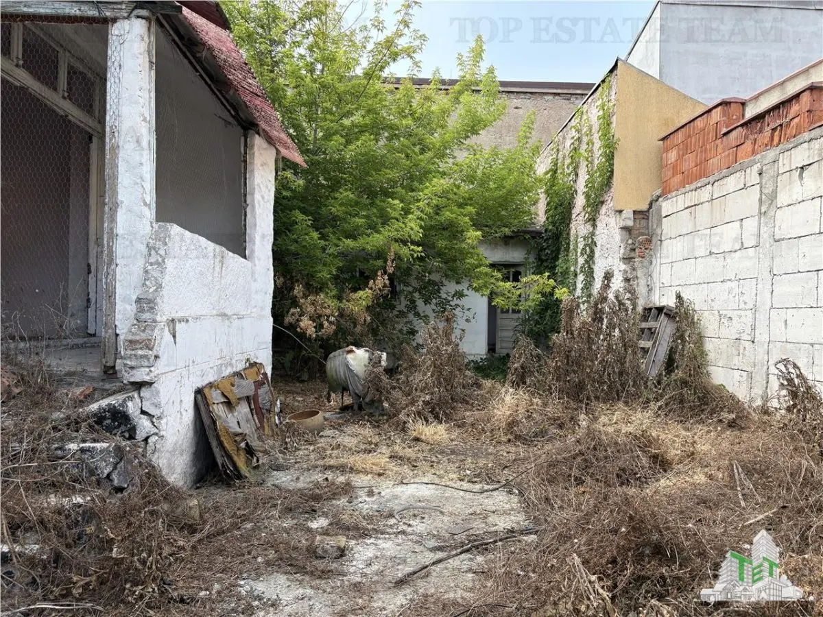 Historic Character House with Restoration Potential, ICIL Zone, Constanța - foto 18
