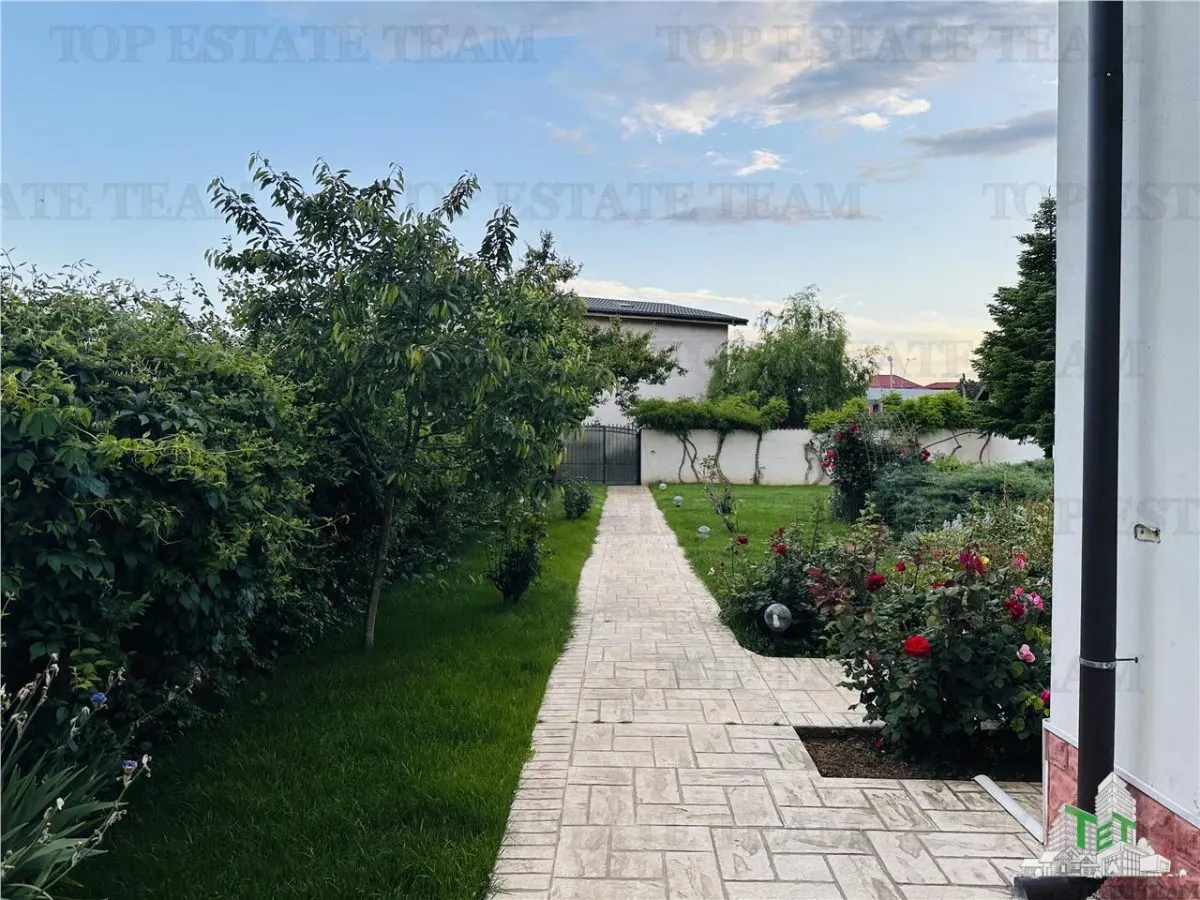 Exceptional 6-Bedroom Villa 450 sqm, 1000 sqm Plot with Pool, Rosu-Padure - foto 2