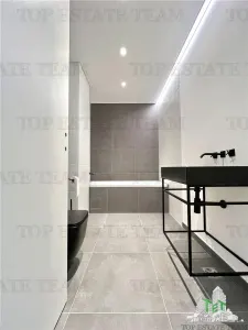 2-Bedroom Loft-Style Apartment with Private Garden - foto 7