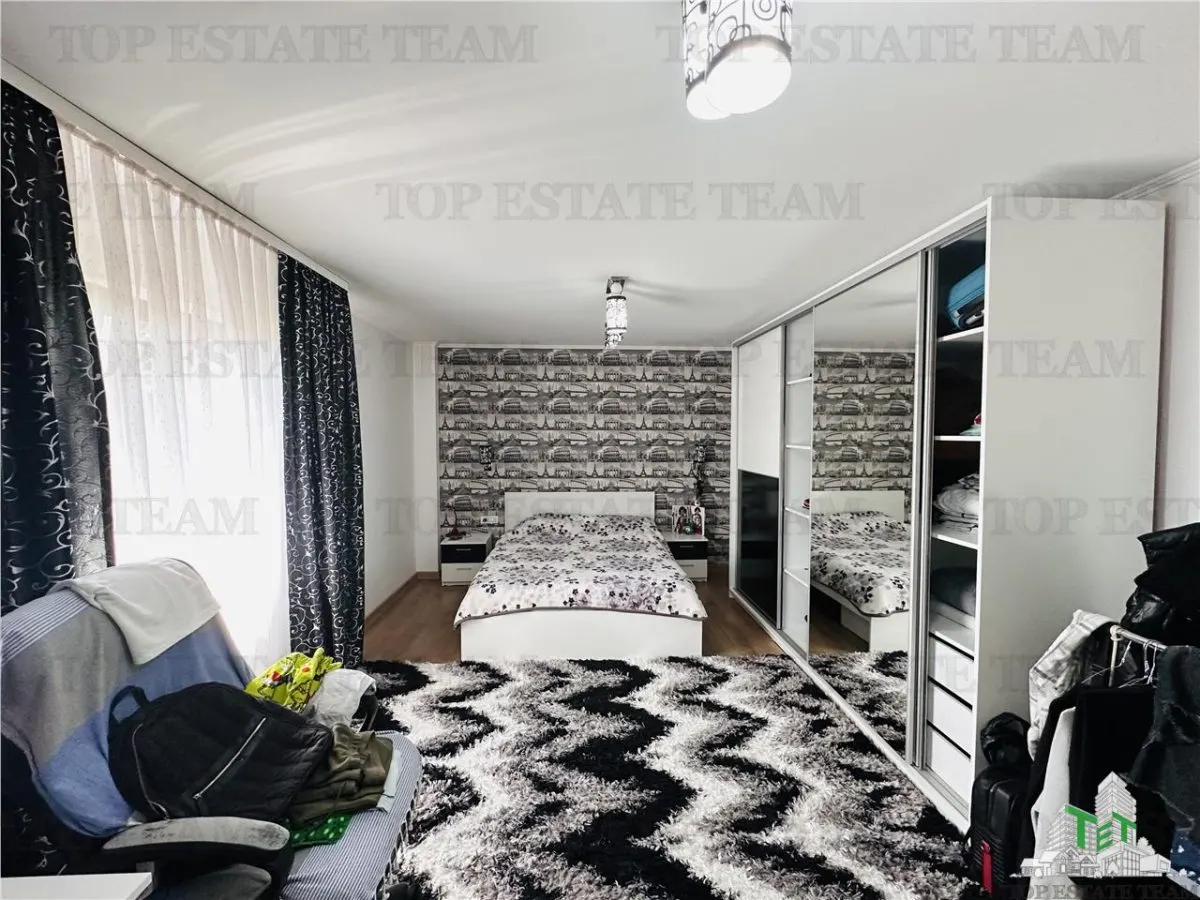 Exceptional Villa 360 sqm, 524 sqm Plot, 6 Bedrooms, Ground + First + Attic, ROSU - foto 18