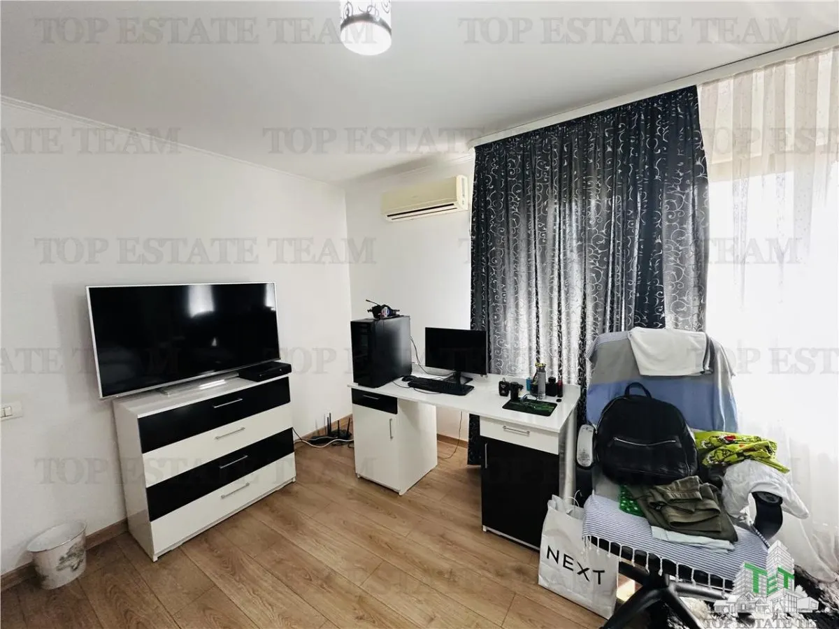 Exceptional Villa 360 sqm, 524 sqm Plot, 6 Bedrooms, Ground + First + Attic, ROSU - foto 19