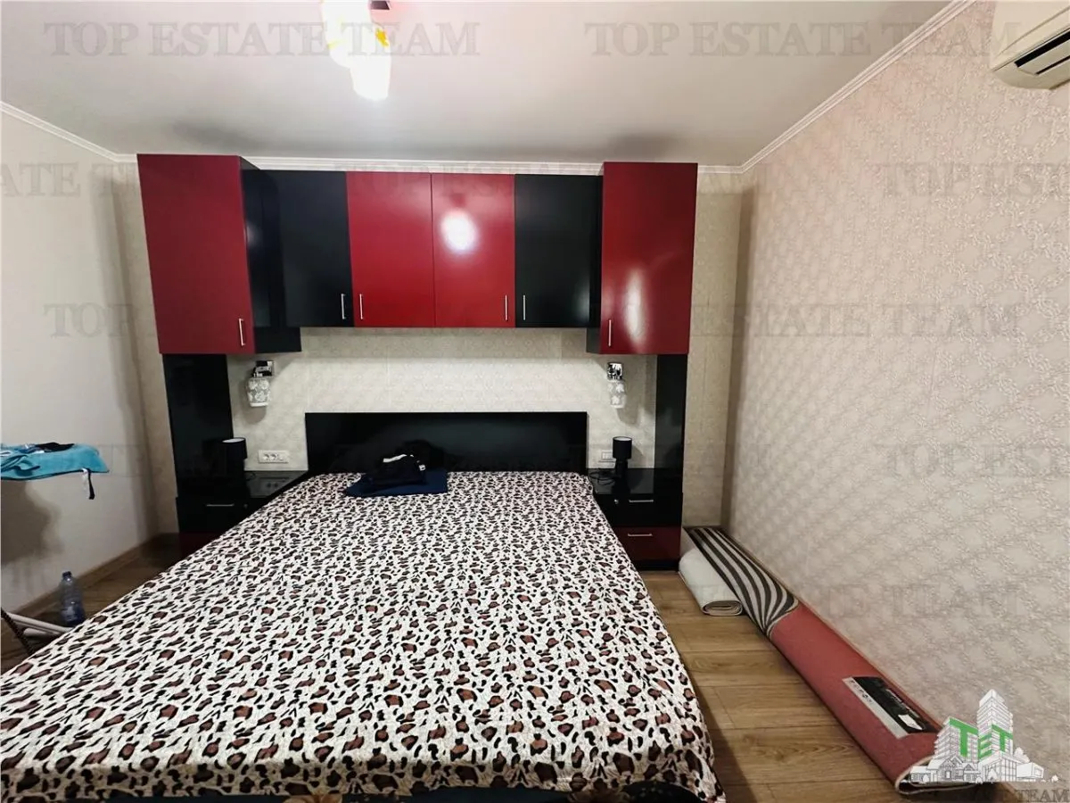 Exceptional Villa 360 sqm, 524 sqm Plot, 6 Bedrooms, Ground + First + Attic, ROSU - foto 21