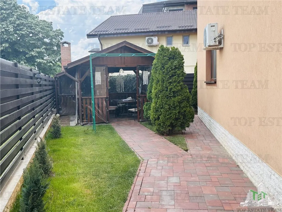 Exceptional Villa 360 sqm, 524 sqm Plot, 6 Bedrooms, Ground + First + Attic, ROSU - foto 9