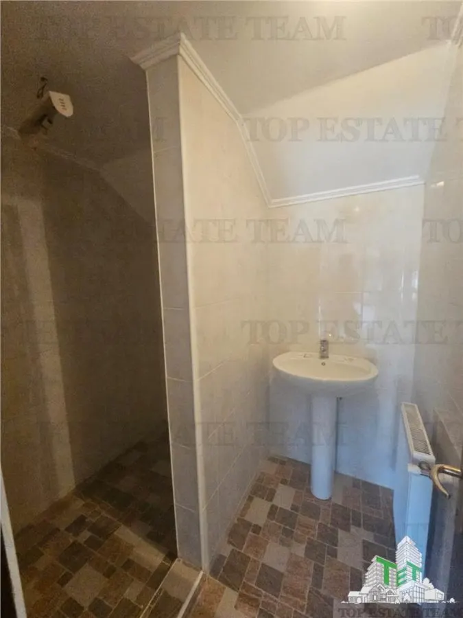 Investment Building €2,100/month in Militari - foto 11