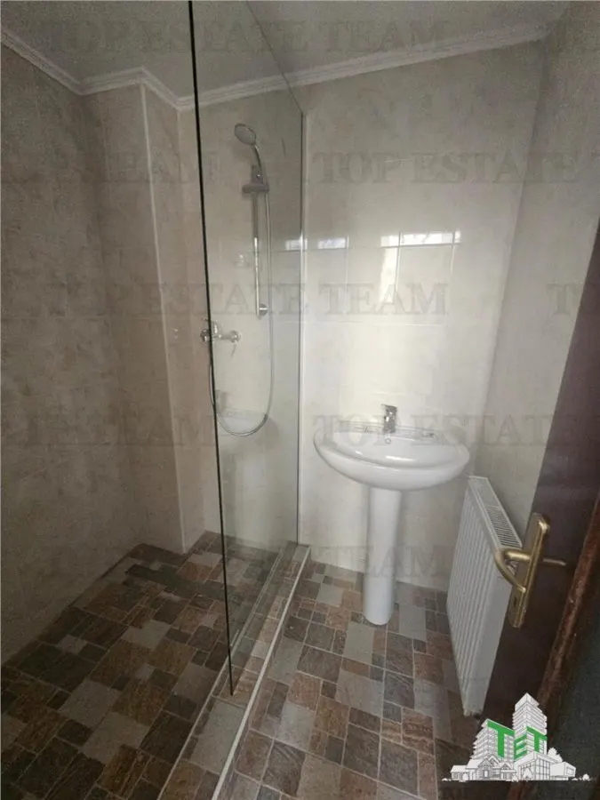Investment Building €2,100/month in Militari - foto 14