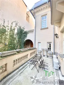 Sale: Restored Interwar Villa with Architectural Heritage in Armeneasca - foto 2