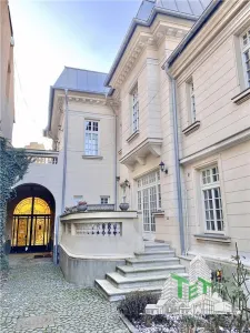 Sale: Restored Interwar Villa with Architectural Heritage in Armeneasca - foto 11