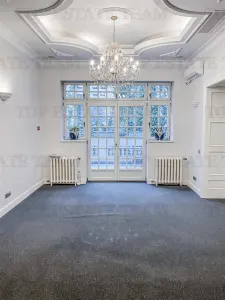 Sale: Restored Interwar Villa with Architectural Heritage in Armeneasca - foto 3