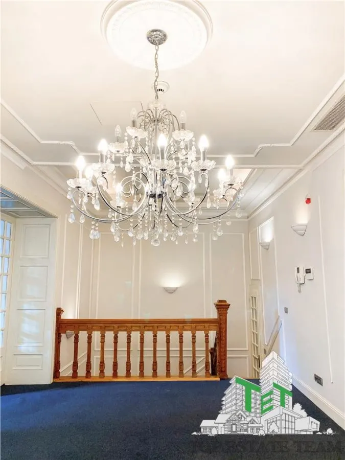 Sale: Restored Interwar Villa with Architectural Heritage in Armeneasca - foto 8