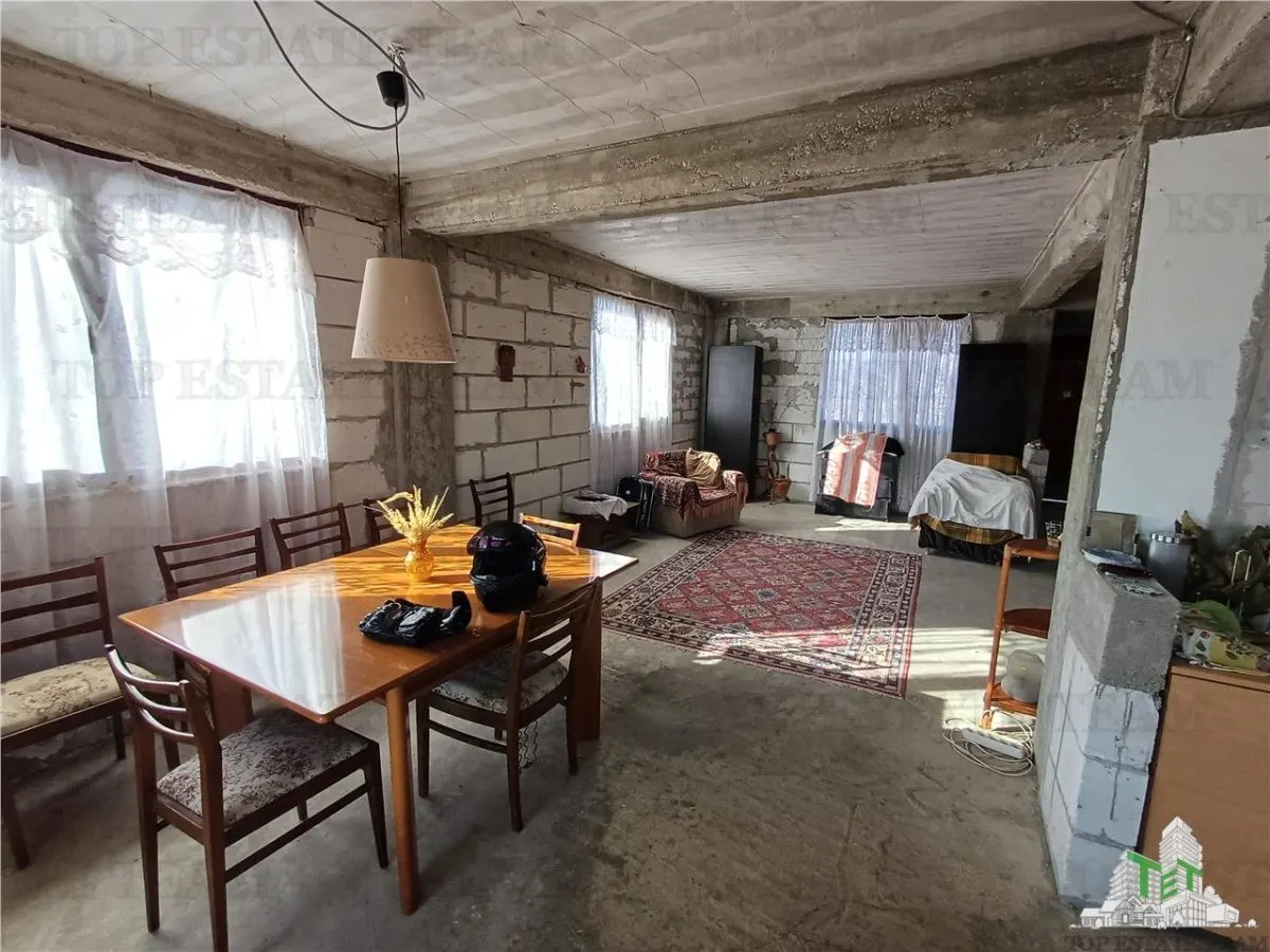 3-Bedroom Villa with 700 sqm Plot for Sale in Frumusani - foto 8