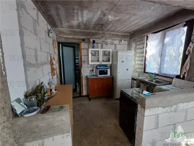 3-Bedroom Villa with 700 sqm Plot for Sale in Frumusani - foto 9