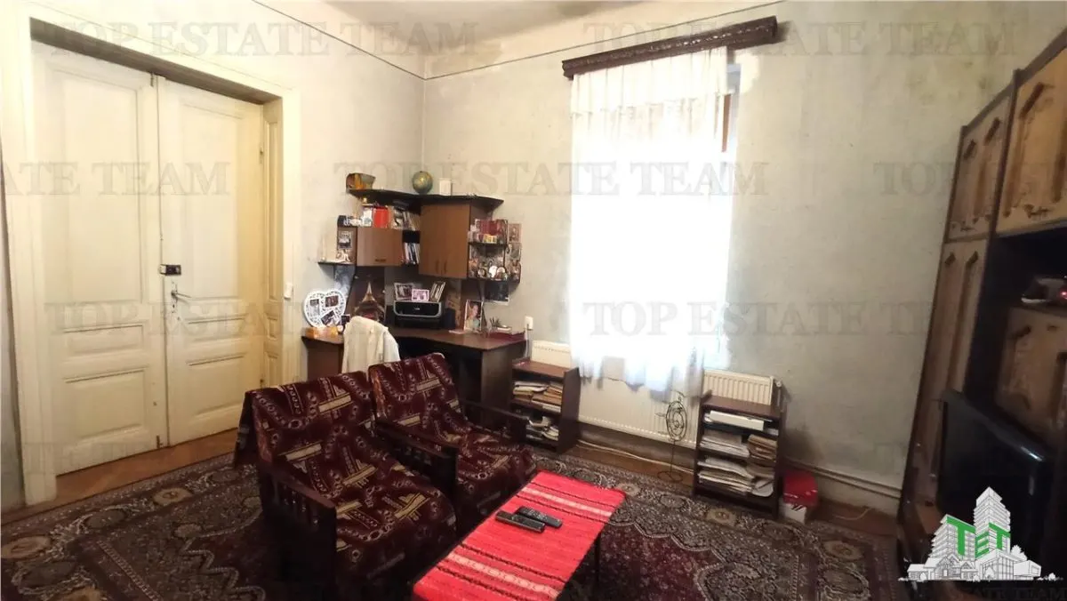 House for Sale in Mantuleasa, Central Bucharest - foto 1