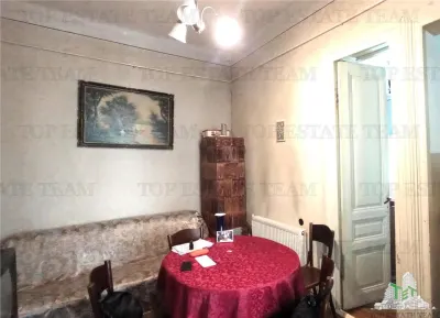 House for Sale in Mantuleasa, Central Bucharest - foto 2