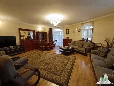 Elegant Villa for Sale near Bazilescu Park, Bucuresti Noi - Bucuresti