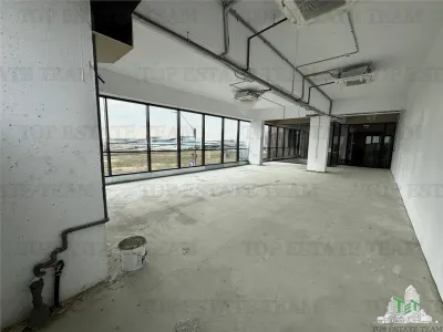 Commercial Space for Sale with Established Tenants | Prime North Location - foto 2