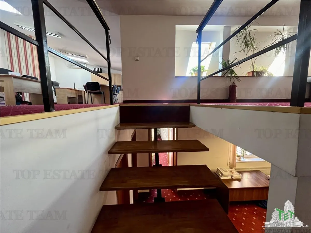7-Bedroom Duplex | Dacia | 228 sqm | Garage | Central Heating - foto 15