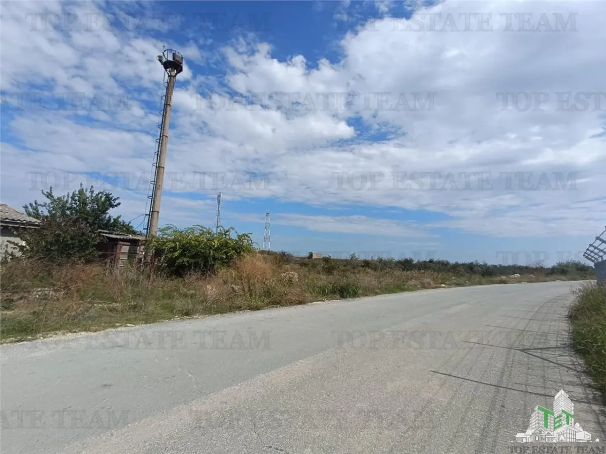 5000 sqm Land with Building and Outbuildings, Midia Port - foto 4