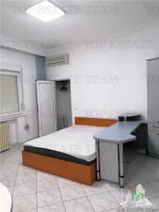 Four-Bedroom Apartment, Nicolae Balcescu District - foto 4