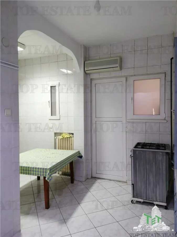 Four-Bedroom Apartment, Nicolae Balcescu District - foto 5