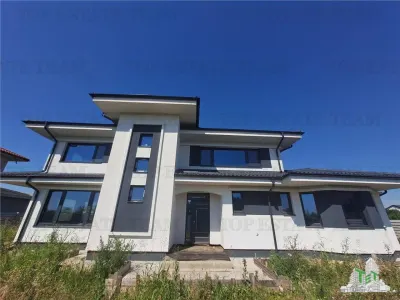 Tudor Villa P+1 with Separate Ground Floor House and 1000 sqm Plot - foto 2