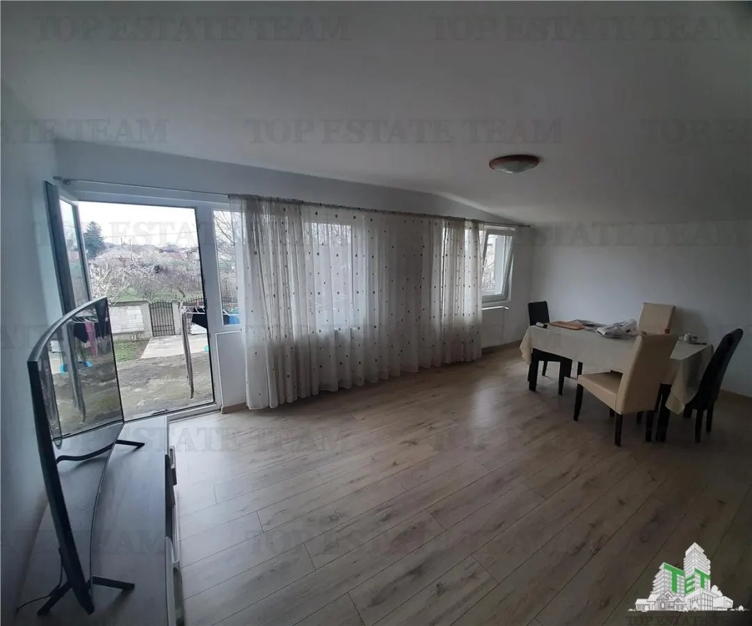Spacious 8-Bedroom House with 801 sqm Land – Ideal for Two Families - foto 2