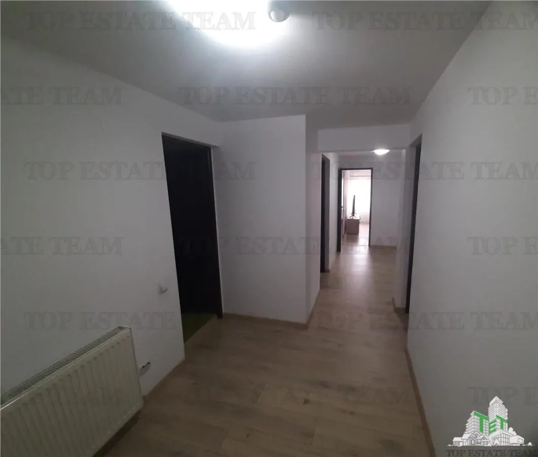 Spacious 8-Bedroom House with 801 sqm Land – Ideal for Two Families - foto 12