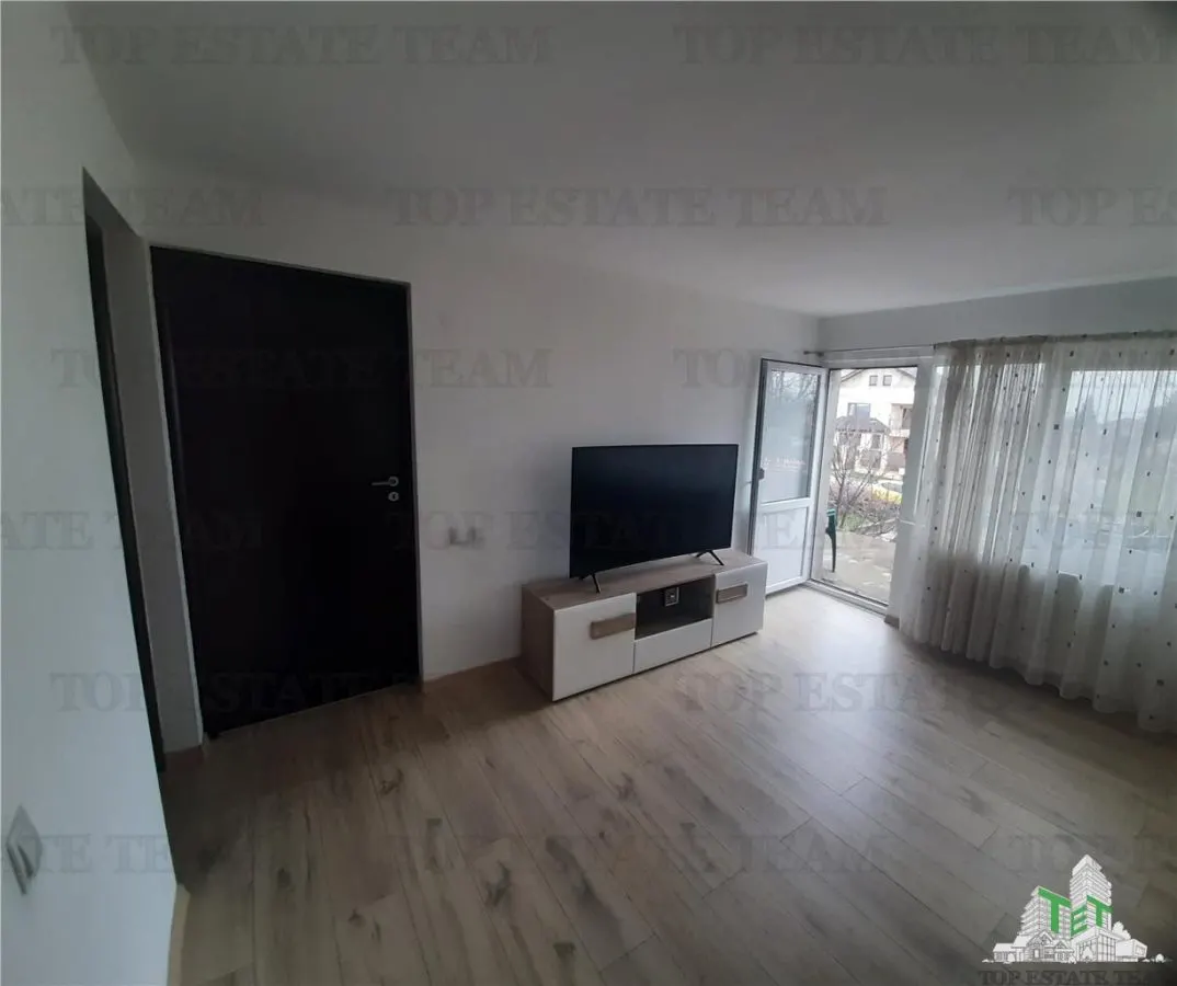Spacious 8-Bedroom House with 801 sqm Land – Ideal for Two Families - foto 4