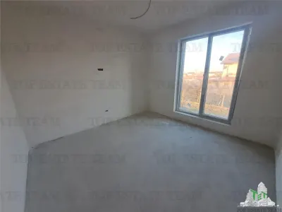 Triplex Villa for Sale in Magurele, Ilfov - foto 6