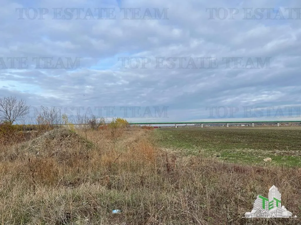 Land for Sale in Otopeni, 6,900 sqm - foto 2