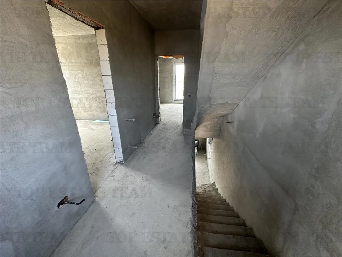 Detached Villa, 5 Bedrooms with Garage, All Utilities, 153 sqm, Bragadiru - foto 19