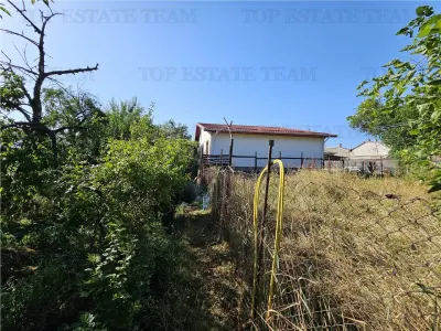 Courtyard House with 646 sqm Plot in Chiajna - foto 7