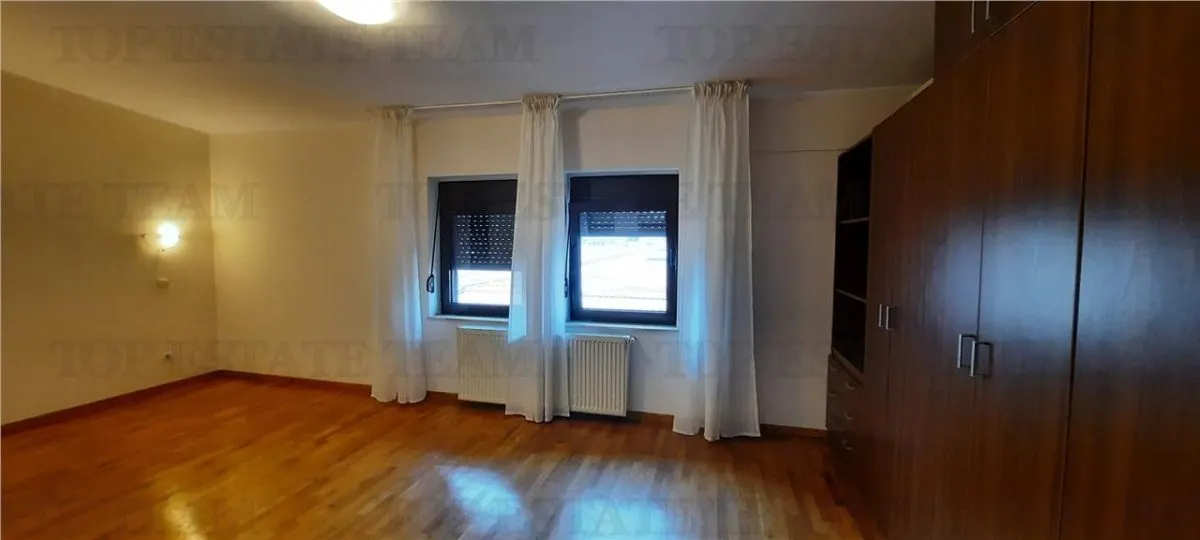 Four-Bedroom Apartment for Rent, Exceptional Views, Arcul de Triumf - foto 11