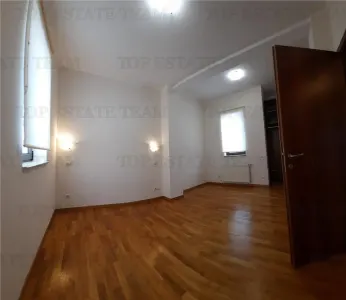 Four-Bedroom Apartment for Rent, Exceptional Views, Arcul de Triumf - foto 12