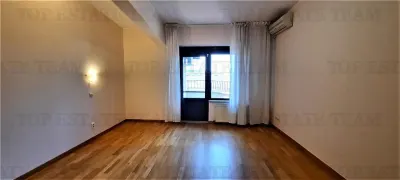Four-Bedroom Apartment for Rent, Exceptional Views, Arcul de Triumf - foto 9