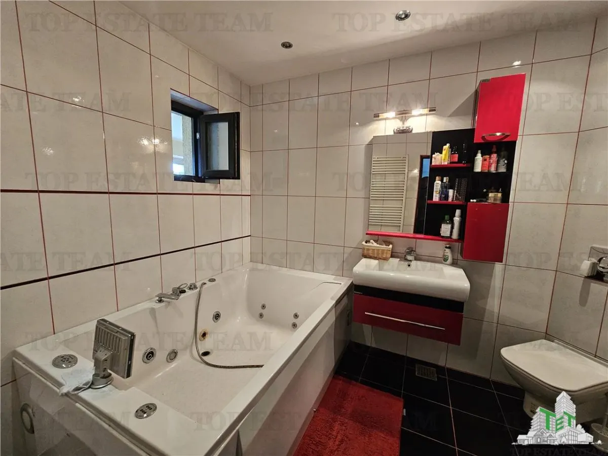 Spacious Villa with 65sqm Living Area, 300sqm Usable Space in Bragadiru - foto 11