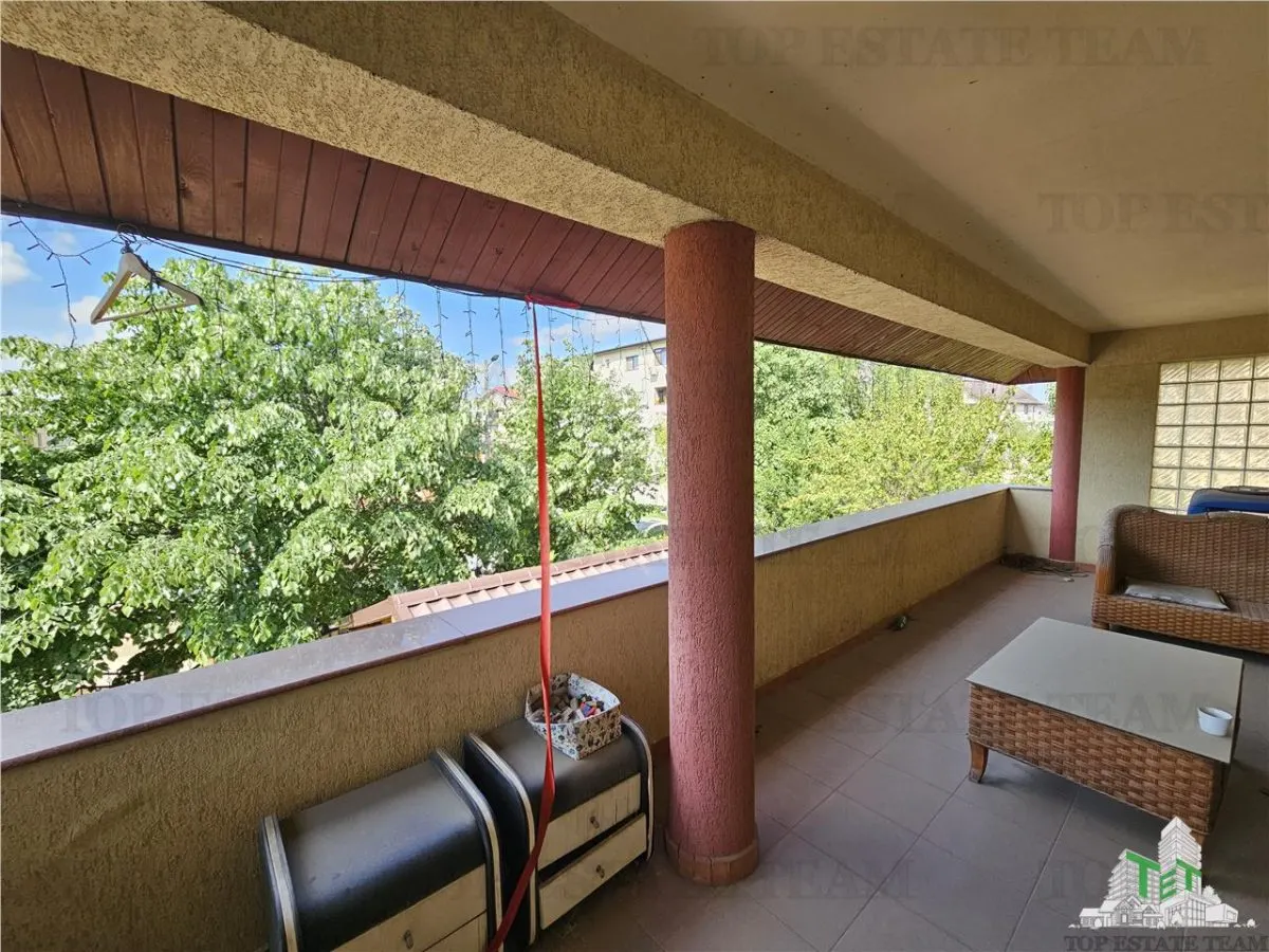 Spacious Villa with 65sqm Living Area, 300sqm Usable Space in Bragadiru - foto 13