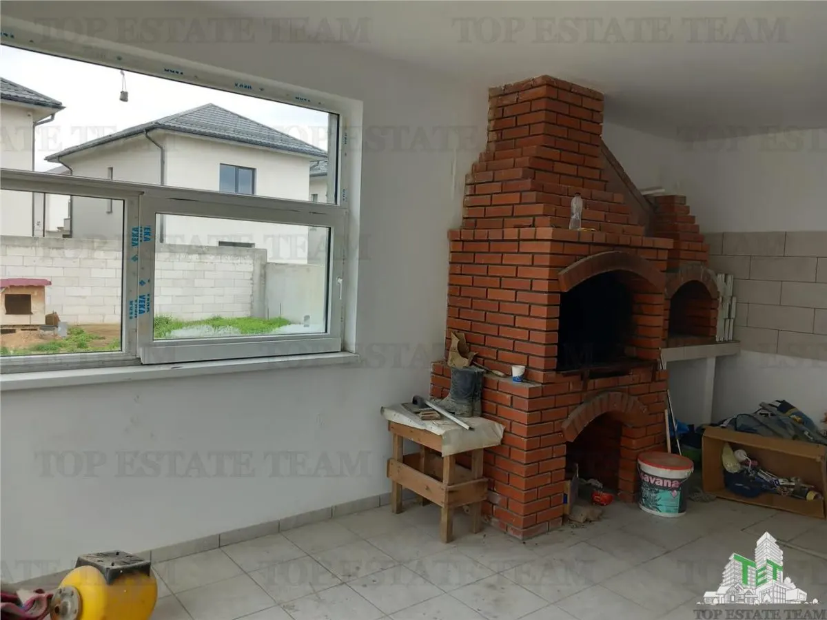Villa Suitable for Commercial Space/Event Venue in Bragadiru with 5 Parking Spaces - foto 14