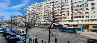 Three-Bedroom Apartment, First Floor, 1 Mai Square, Ion Mihalache - foto 2