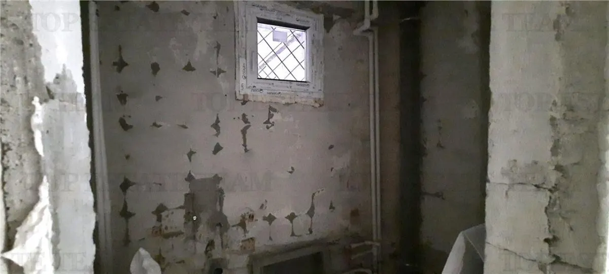 Three-Bedroom Apartment, First Floor, 1 Mai Square, Ion Mihalache - foto 8