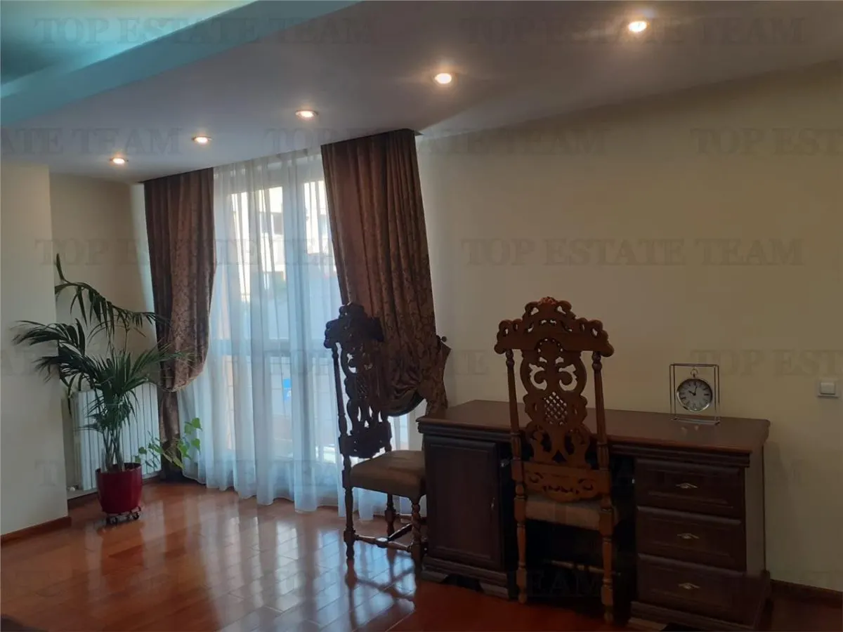 4-Bedroom Apartment for Rent with Parking & Dressing Room, Dorobanți - foto 6