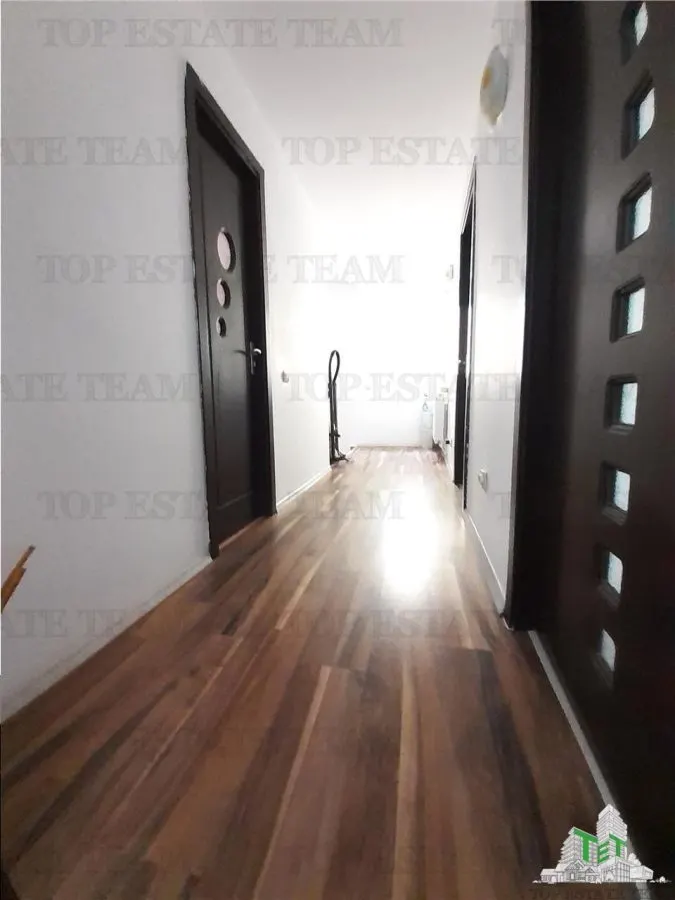 Four-Bedroom Furnished Villa in Domnesti - foto 11