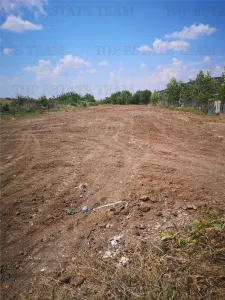 Land Plot 3,096 m² Otopeni – Road Frontage, 27m Width - Otopeni
