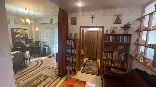 5-Bedroom Villa Apartment with 400 sqm Garden, Armeneasca - foto 1