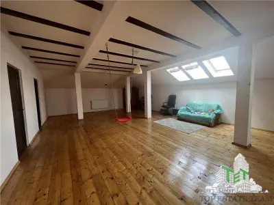 Individual Villa with Garage – P+1+M, 652m² Plot, 1 Mai Street, Otopeni - foto 11