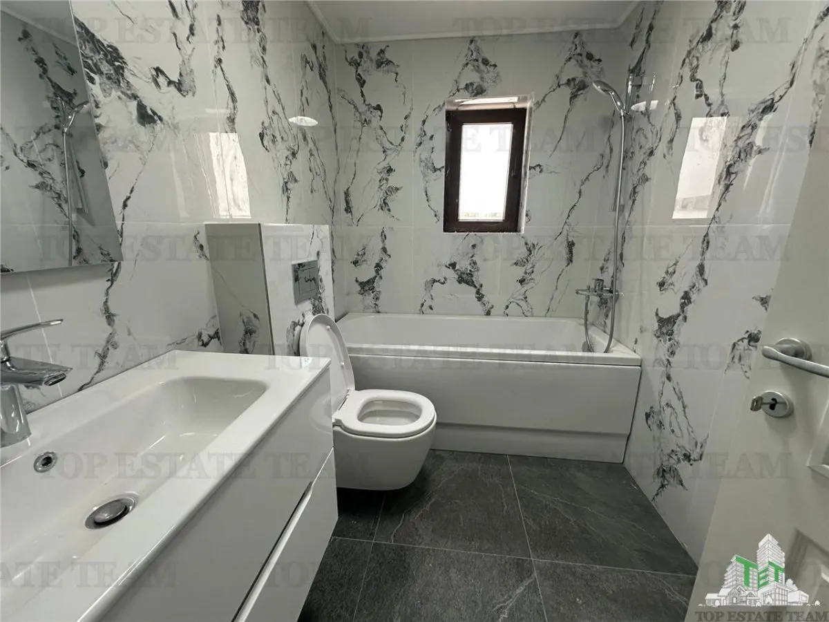 2-Bedroom Apartment with Private Courtyard for Sale in Damaroaia - foto 4