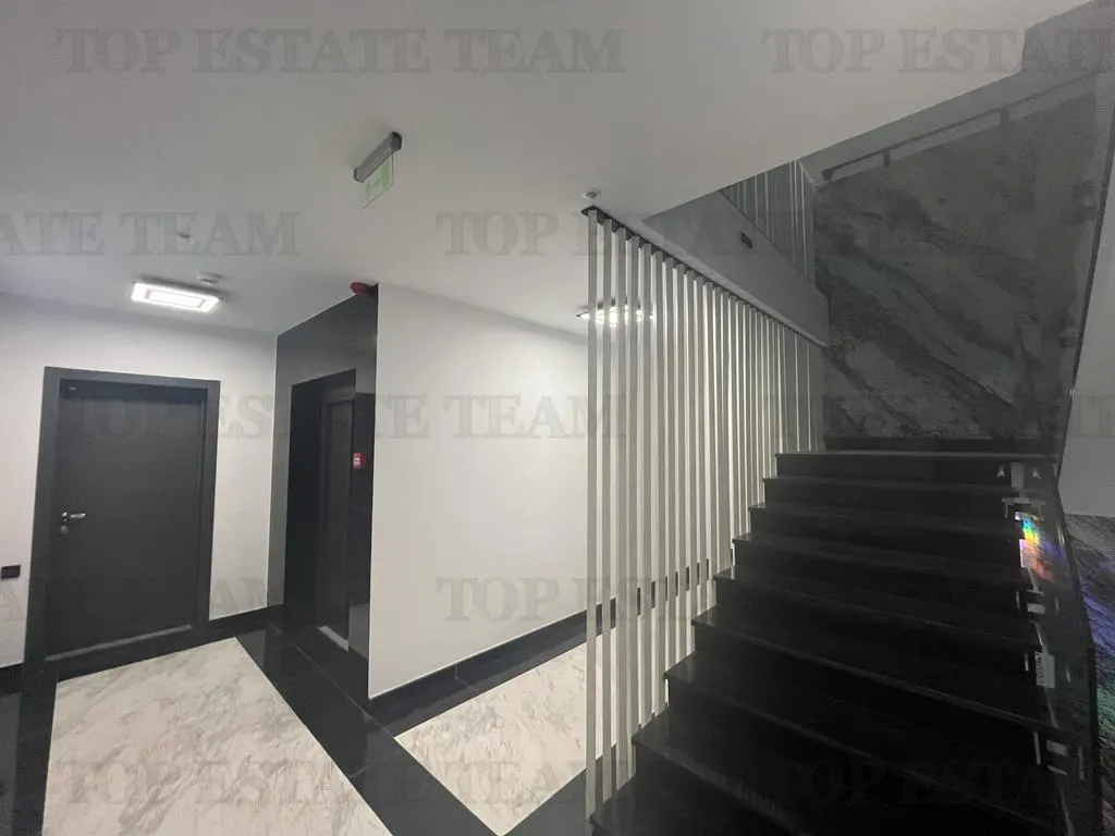 Three-Bedroom Apartment with Terrace, Piata Unirii - foto 4